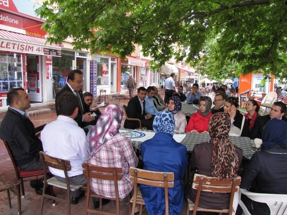 Hisarcık\'ta Öğretmenlerden Öğle Arası Eylem Molası