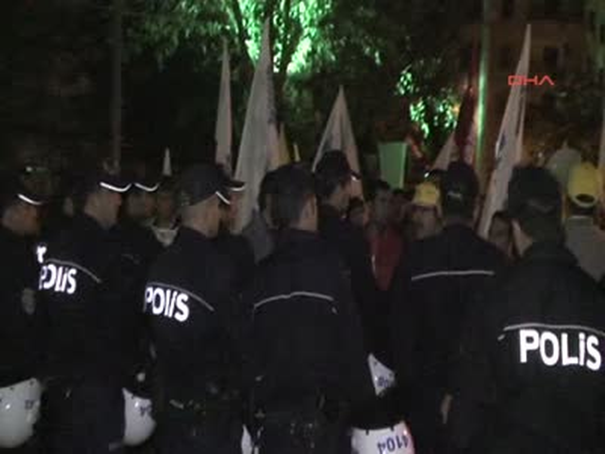İş Bırakma Eylemine Polis Engeli