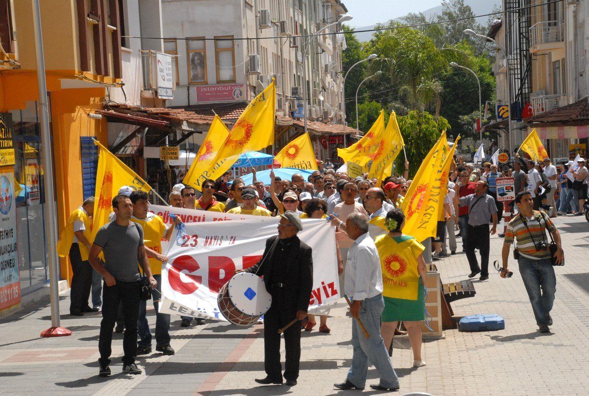 Kamu Çalışanlarından Lokmalı Eylem
