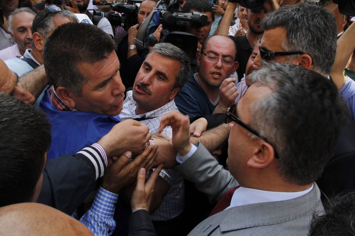 Kamu-Sen Eylemine Biber Gazlı Müdahale