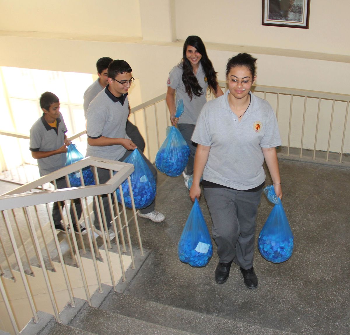 Kapaklar Öğrencilerden Sandalye Başkandan