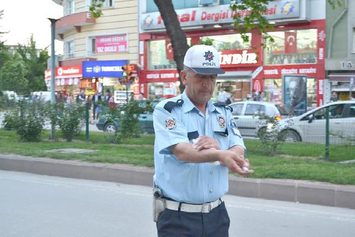 Trafik Polisine Neşterli Saldırı