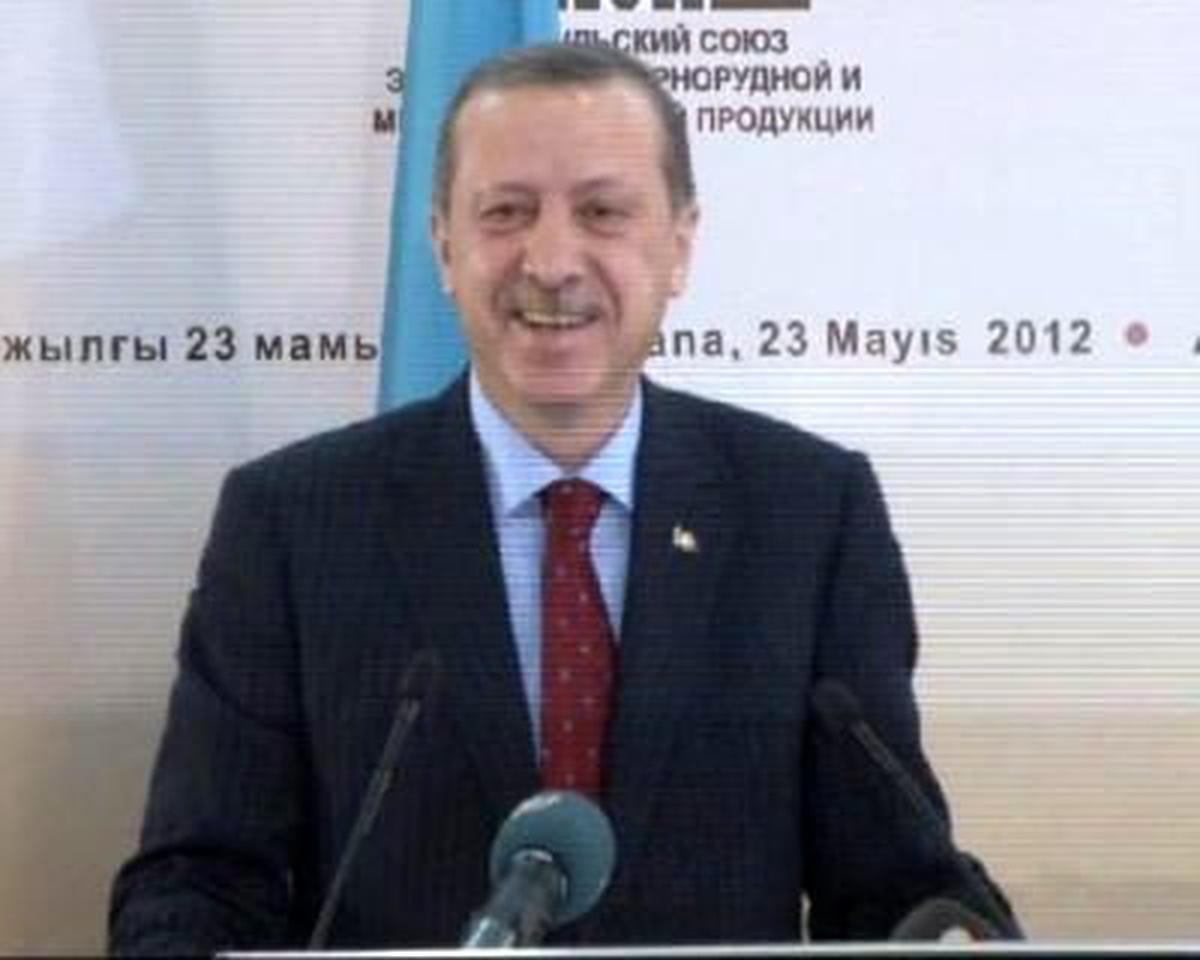 Kazakça Konuştu Herkesi Güldürdü