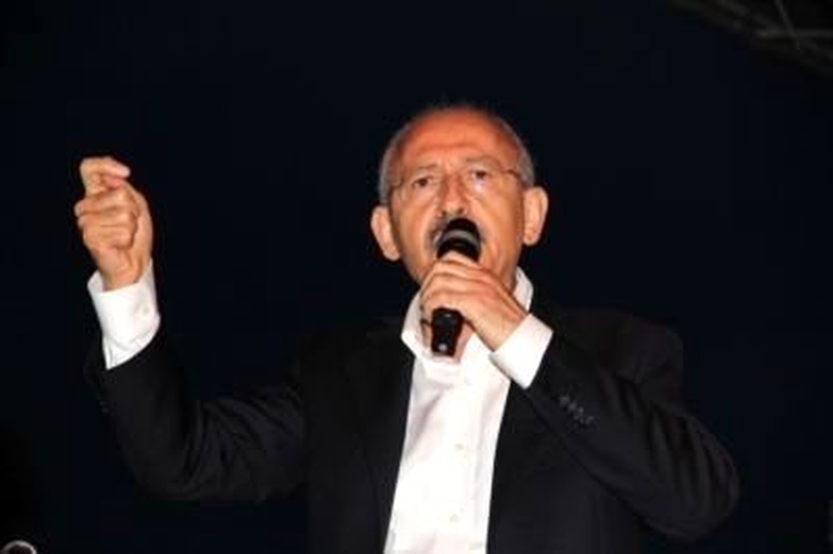 Kılıçdaroğlu'ndan 'Tarihi Siluet' ve 'Sanatçı' Eleştirisi