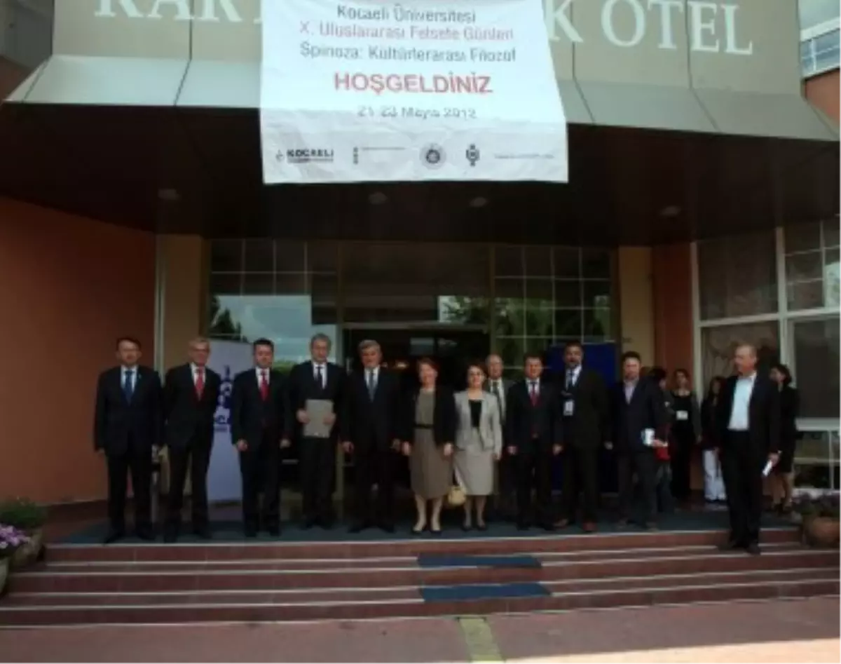 KOÜ\'deki Felsefe Günlerine Katıldılar