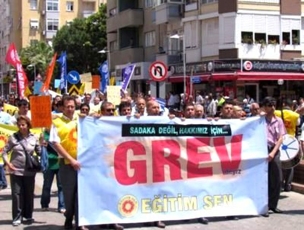 Memurların Grevi