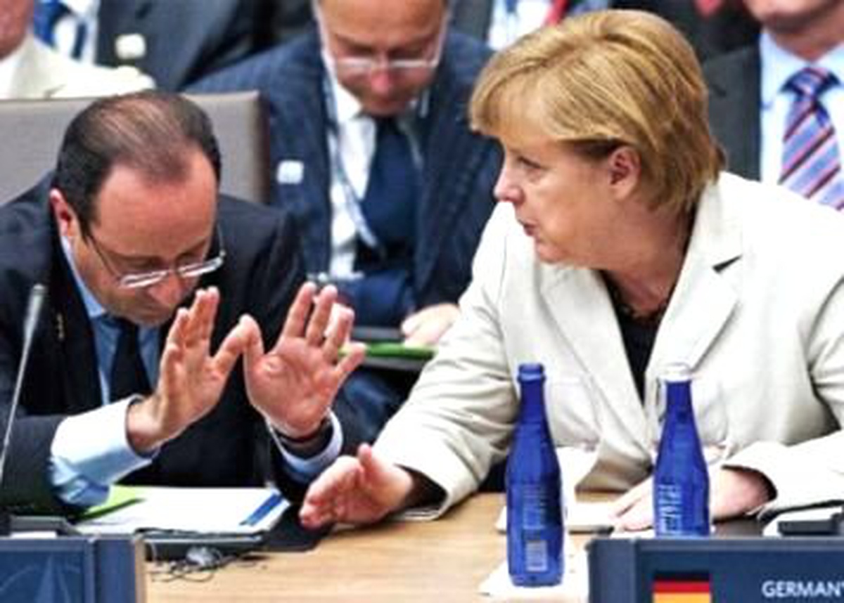 Merkel ve Hollande'ın İlk Savaşı!