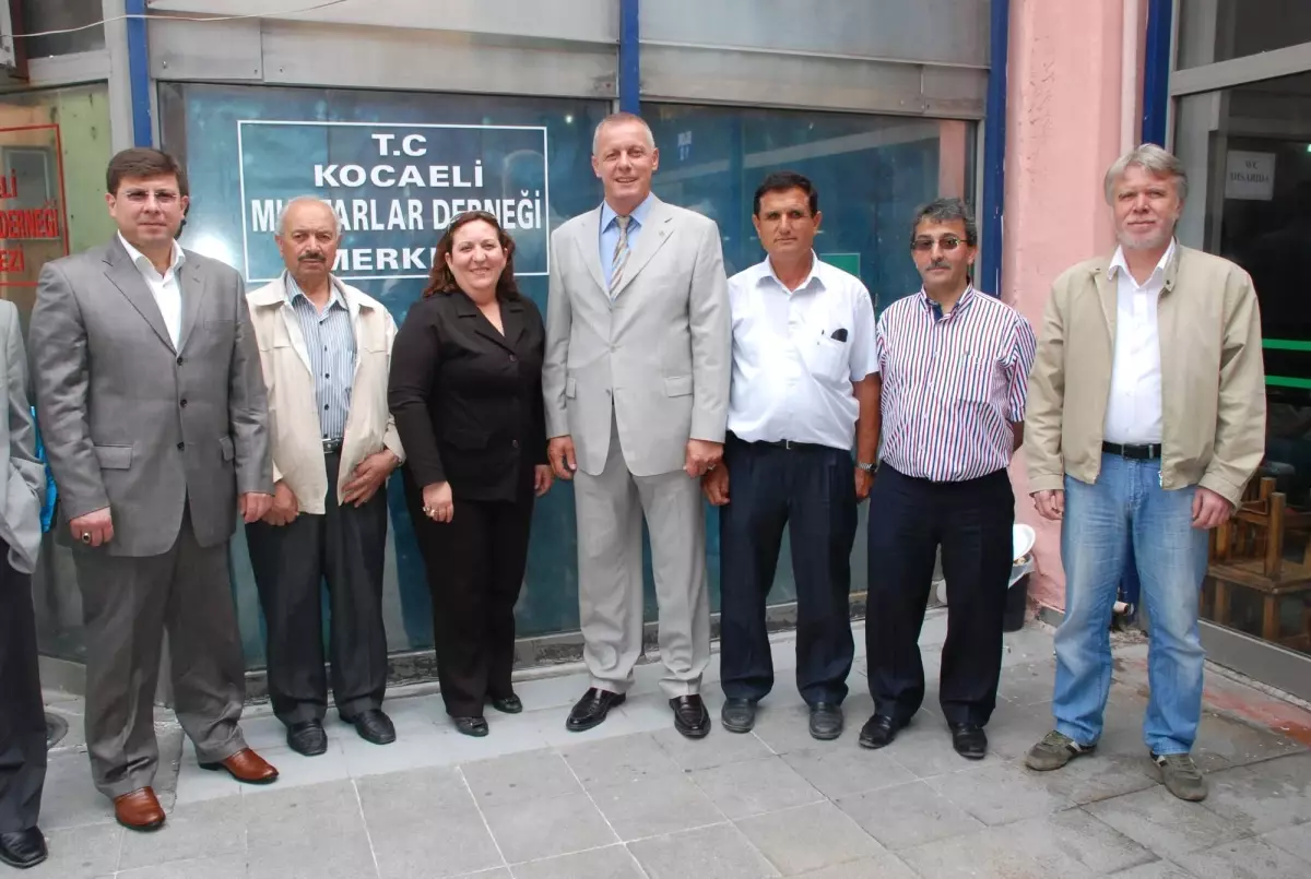 Muhtarlar "Şen"Le Devam Ediyor