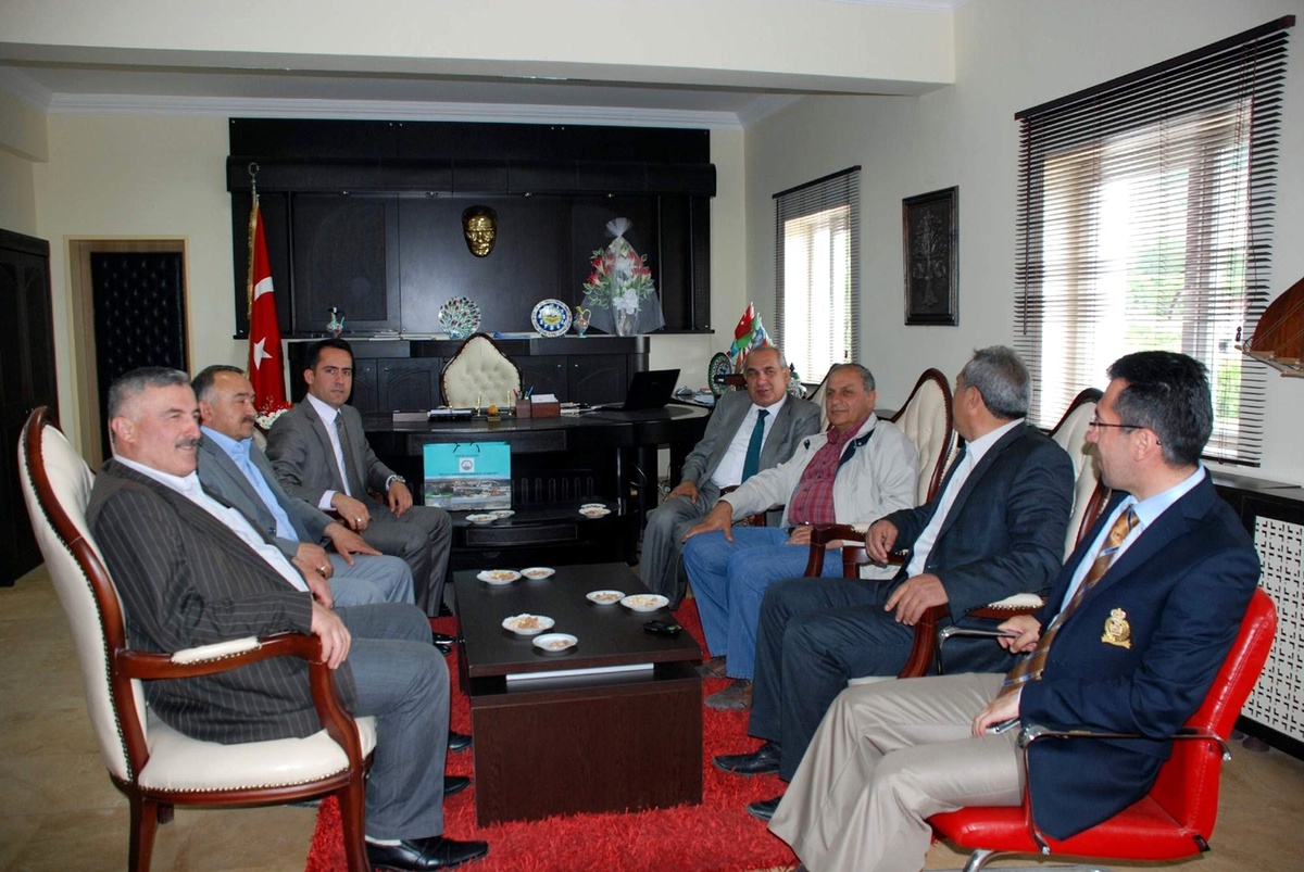 Sedat Sel, Akıncılar Kaymakamını Ziyaret Etti