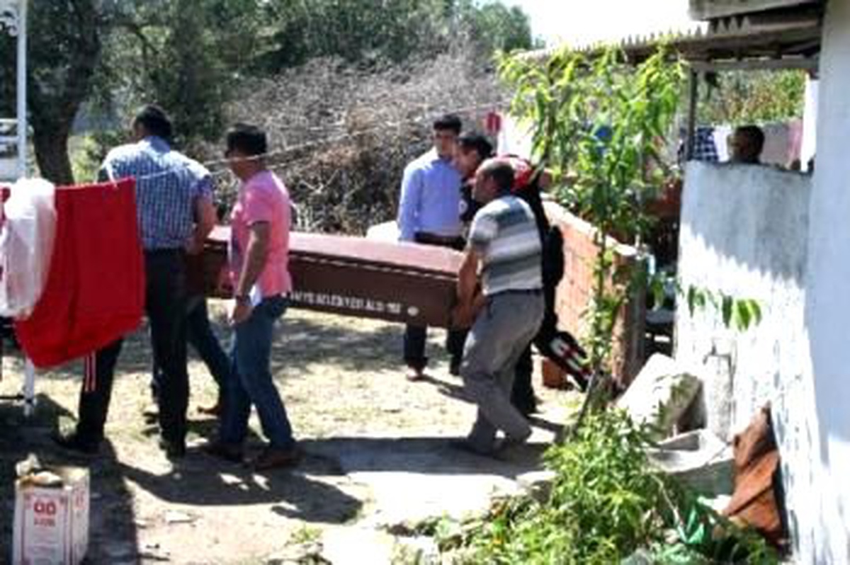 Tartıştığı Kız Kardeşiyle Annesini Öldürdü