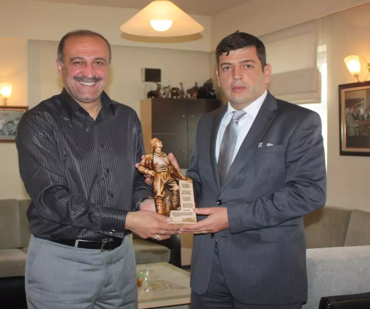 Tedaş İl Müdürü Önder\'den Kula Belediyesi\'ne Ziyaret