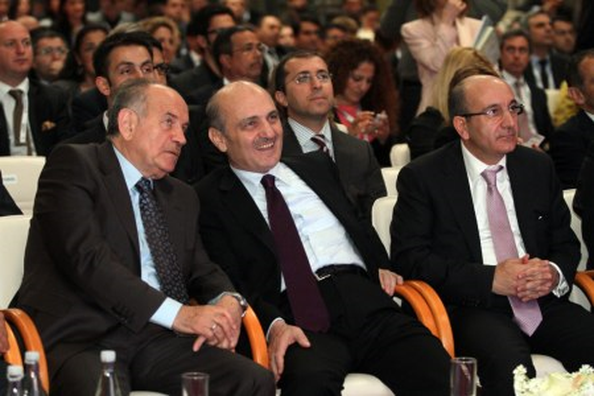 "Teğet Bile Geçmedi"