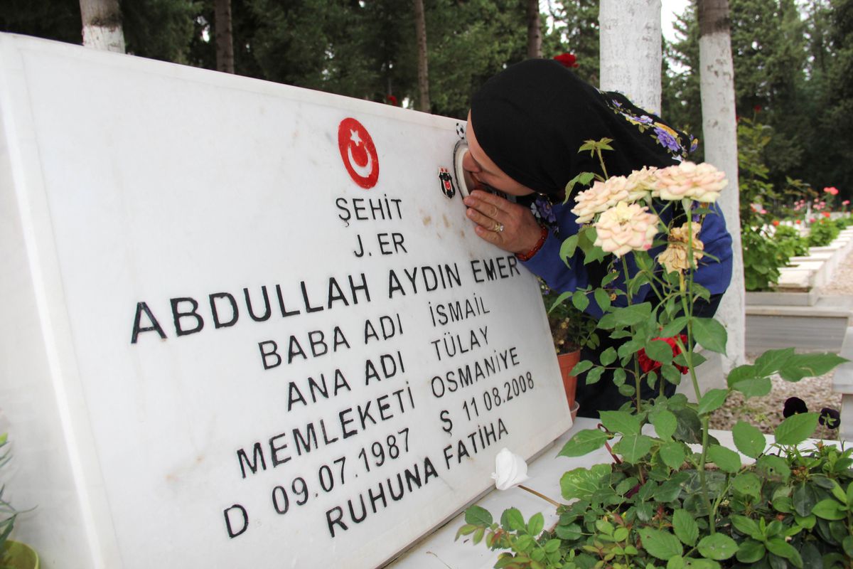 370 TL Maaş Bağlanan Şehit Annesine Yardım Yok