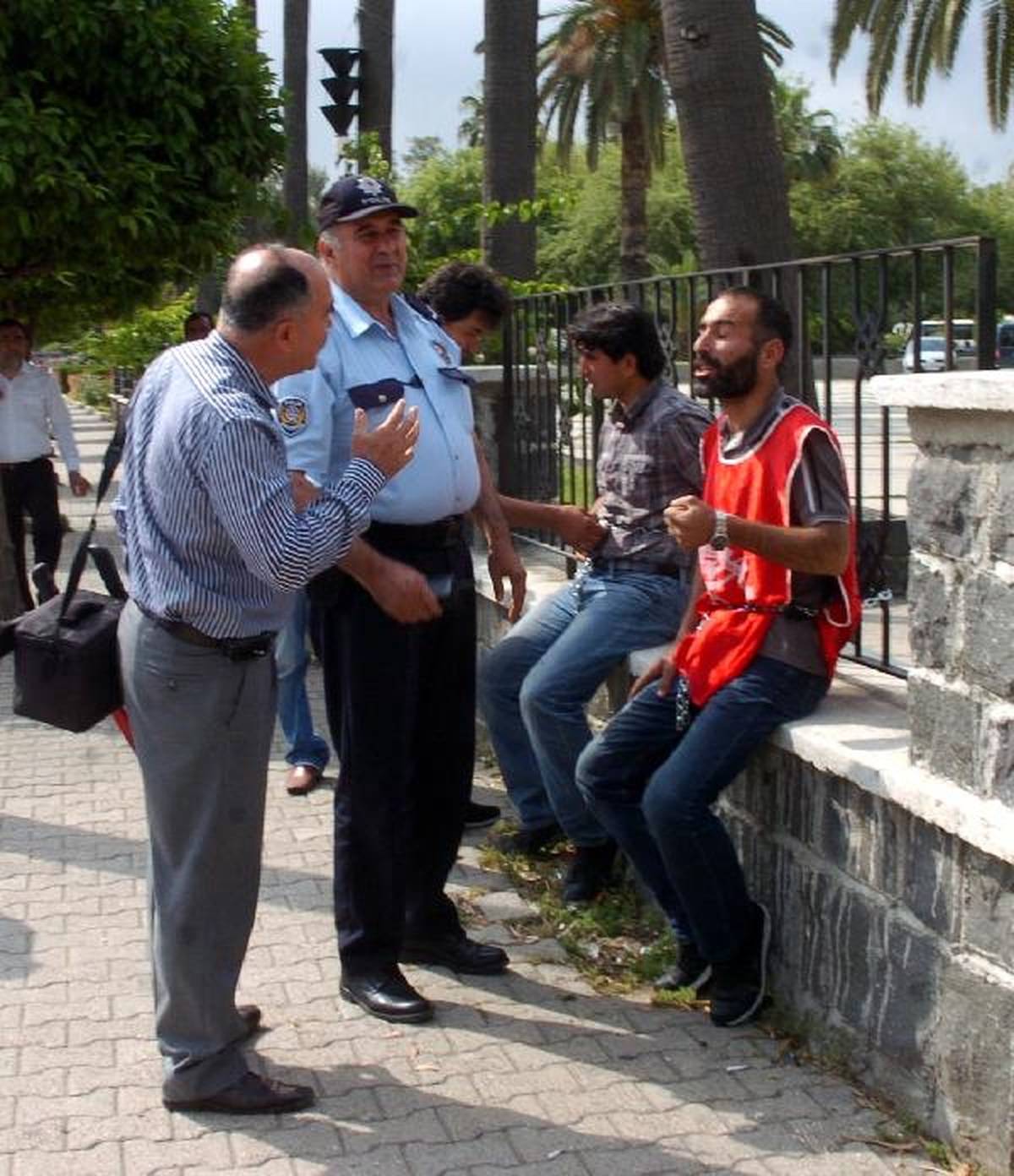 Adana'da Zincirli Eylem