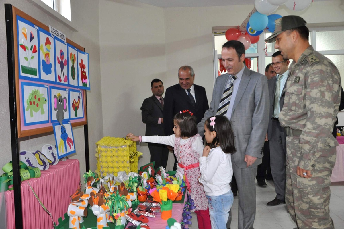 Anaokulu Öğrencilerinden Yılsonu Sergisi