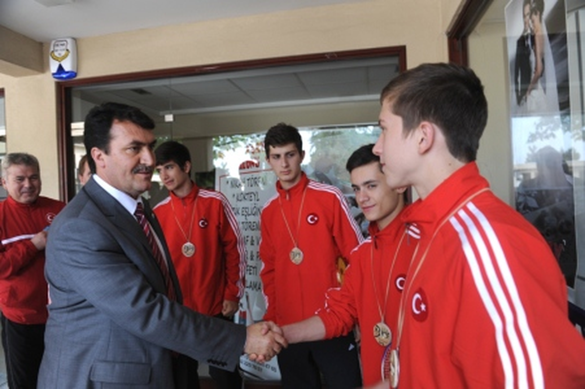 Badmintonda Dünya İkinciliği Osmangazi'nin