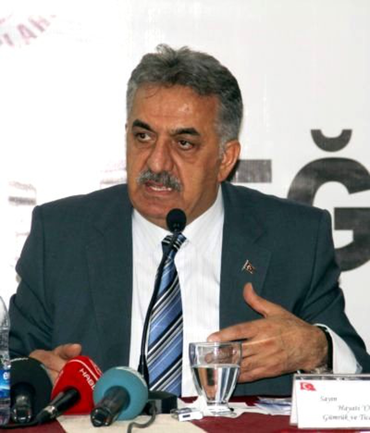 Bakan Hayati Yazıcı Açıklaması