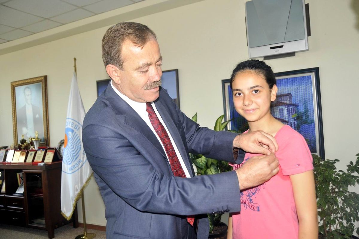 Başkan Türk\'ten Şampiyon Satrançıya Moral