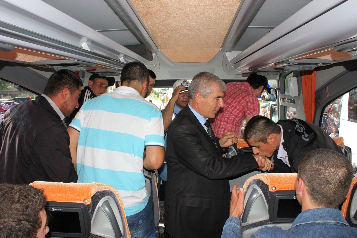 Başkan Yenihan, Asker Uğurlama Törenine Katıldı