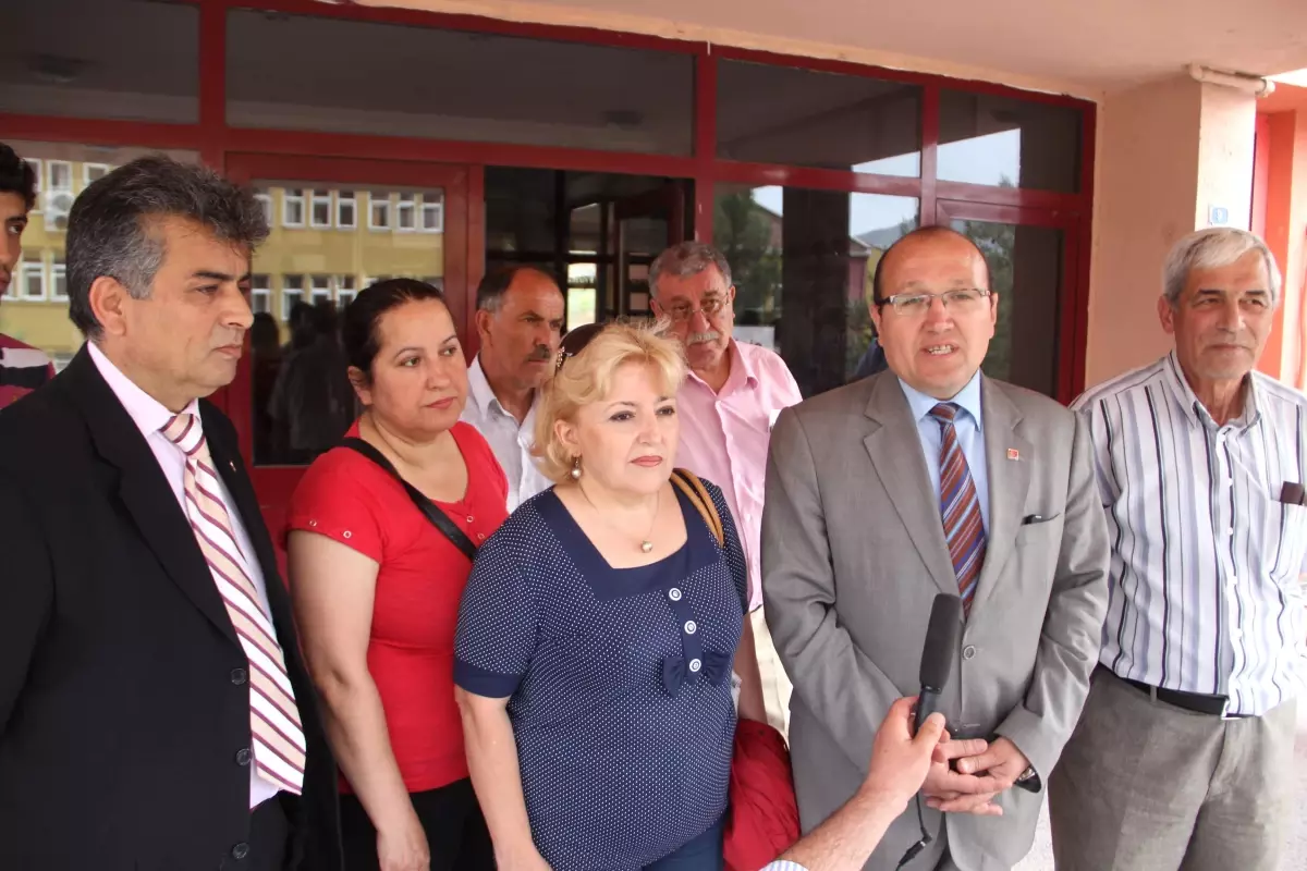 Bayram Karadağ Mazbatasını Aldı