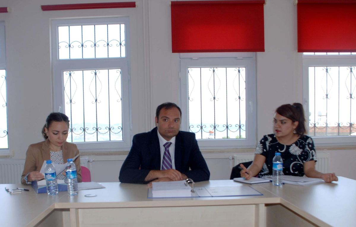 Besni\'de Toplantı