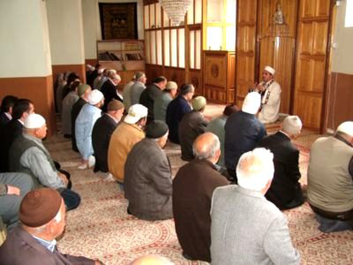 Bu Geceye Özel Namaz Şekli Var mı?