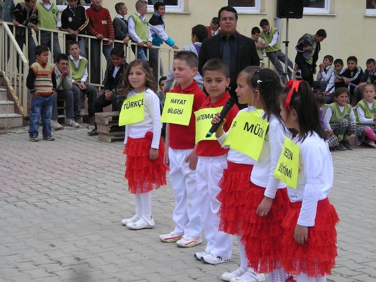 Çayırbaşı İlköğretimden "Okuma Şenliği"