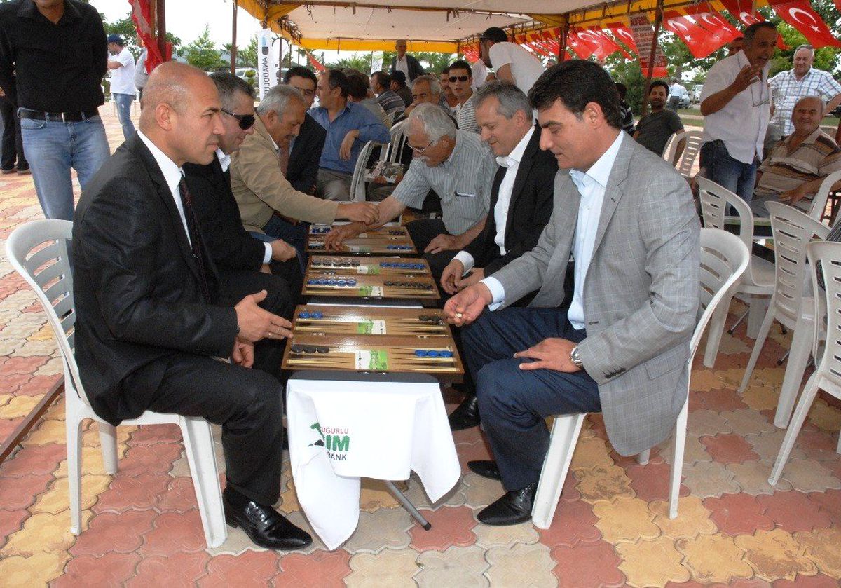 Ceyhan'da Anadolubank Tarım Tavla Turnuvası Yapıldı