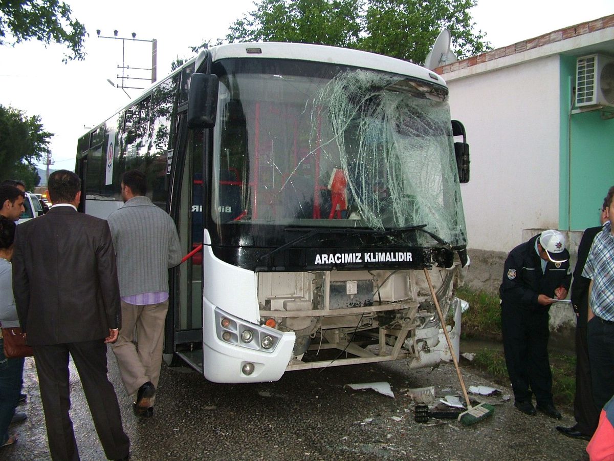 Denizli\'de Trafik Kazası: 9 Yaralı
