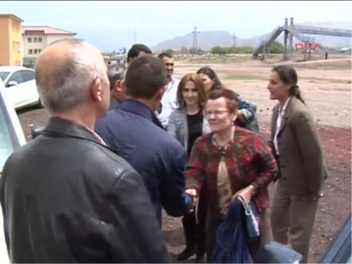 Doğubayazıt\'ta \'Baba Beni Okula Gönder\' Kız Öğrenci Yurdu Açıldı