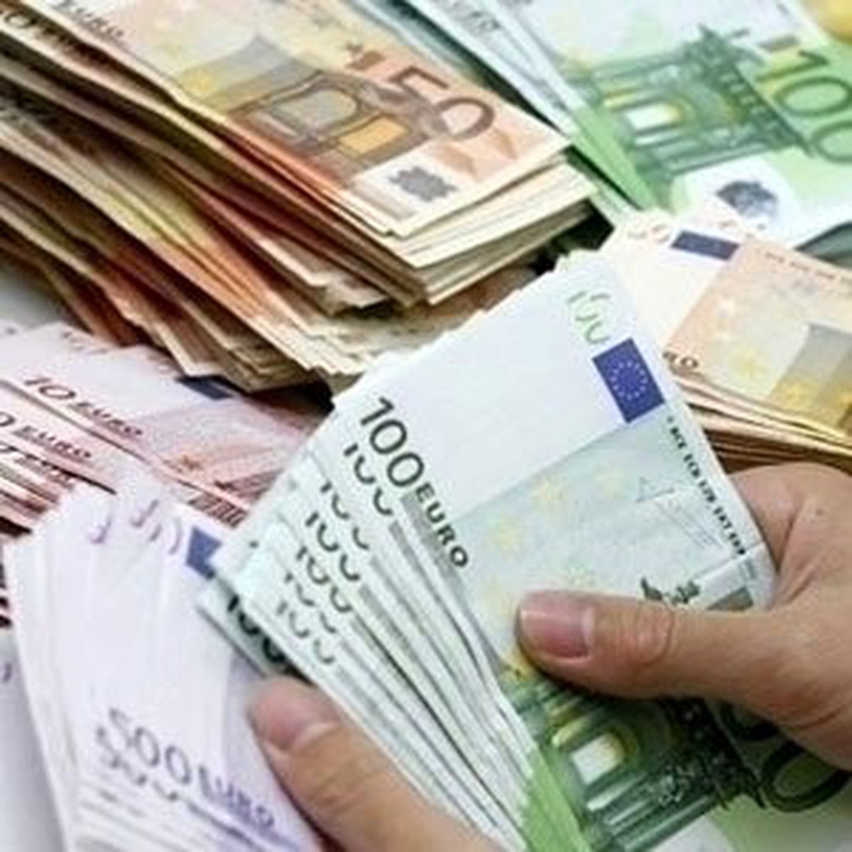 Döviz Rezervi 1.5 Milyar Dolar Azaldı