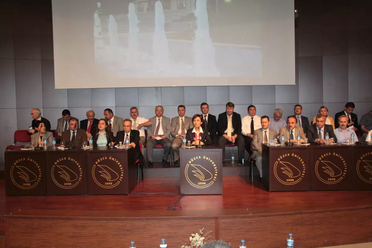 Düzce Üniversitesi Rektörü Şerifoğlu Son 6 Ayı Değerlendirdi