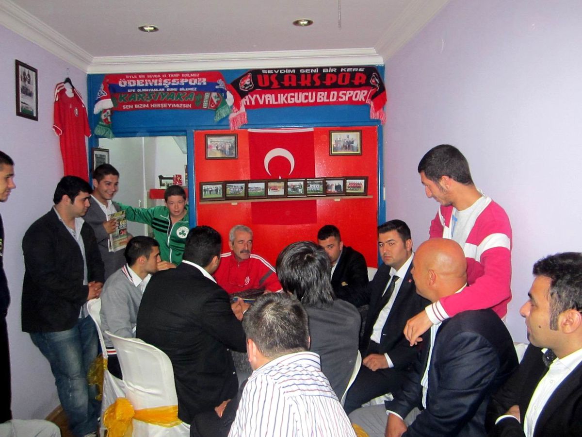 Gençlik Kolları Taraftar Derneğini Ziyaret Etti