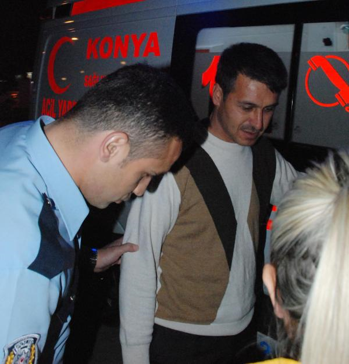 \'Gürültü Yapmayın\' Diye Uyardı, Bıçaklandı