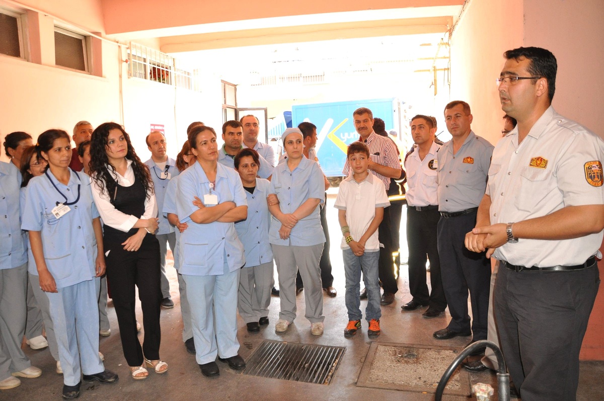 Hastane Personeli Yangına Karşı Bilinçlendirildi