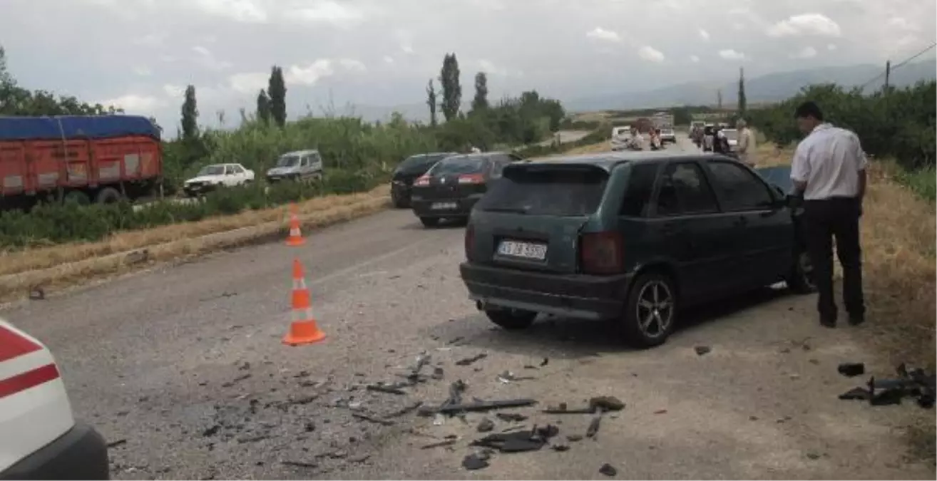 Hastaneden Dönerken Kazada Hastanelik Oldular