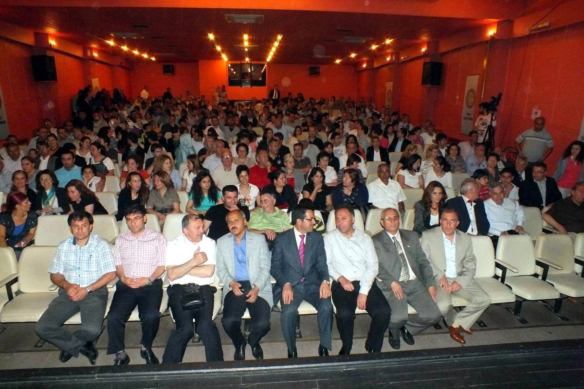 İzgören Salihli\'de Seminer Verdi