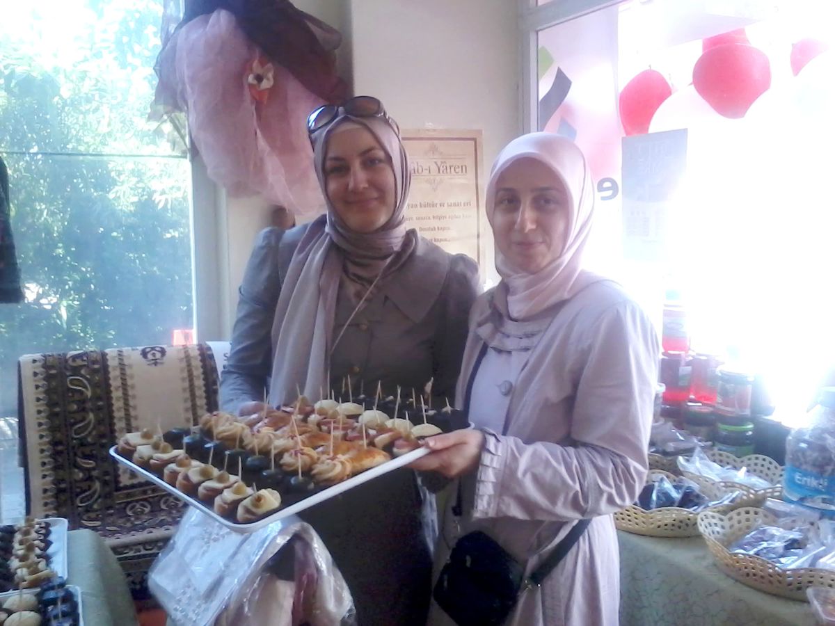 Kermes Öğrencilerin Yüzünü Güldürecek