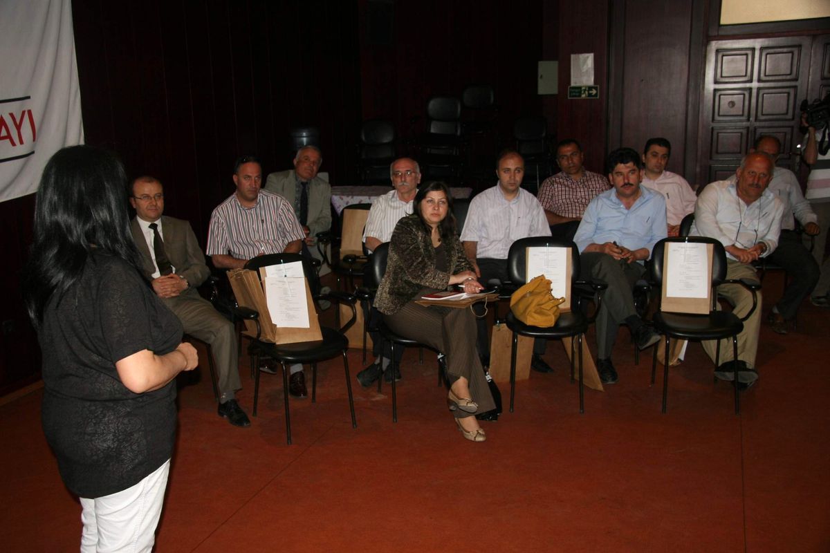 Kızılay'dan Öğretmenlere Seminer