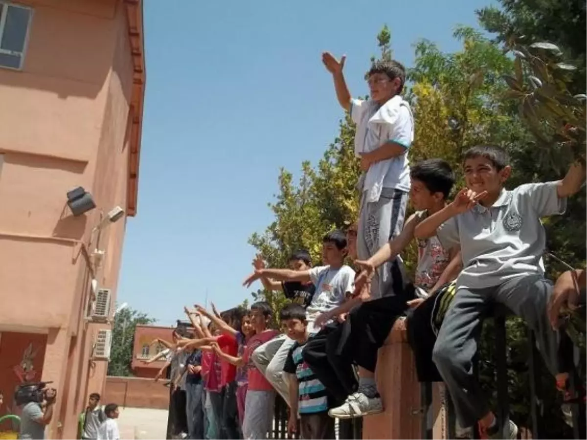 Kızıltepeli Rapçi Jojo Öğrencileri Coşturdu