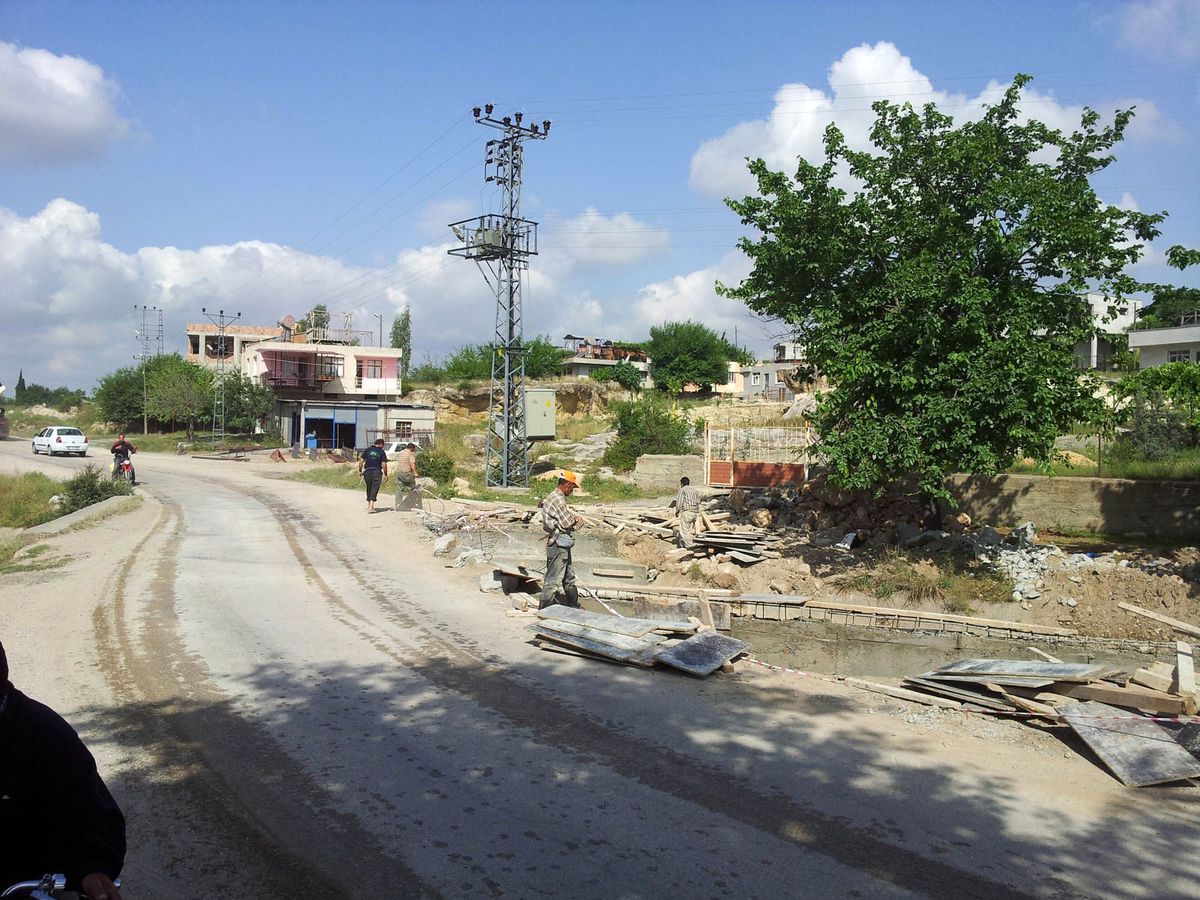 Kozan'da Köprü Genişletme Çalışması