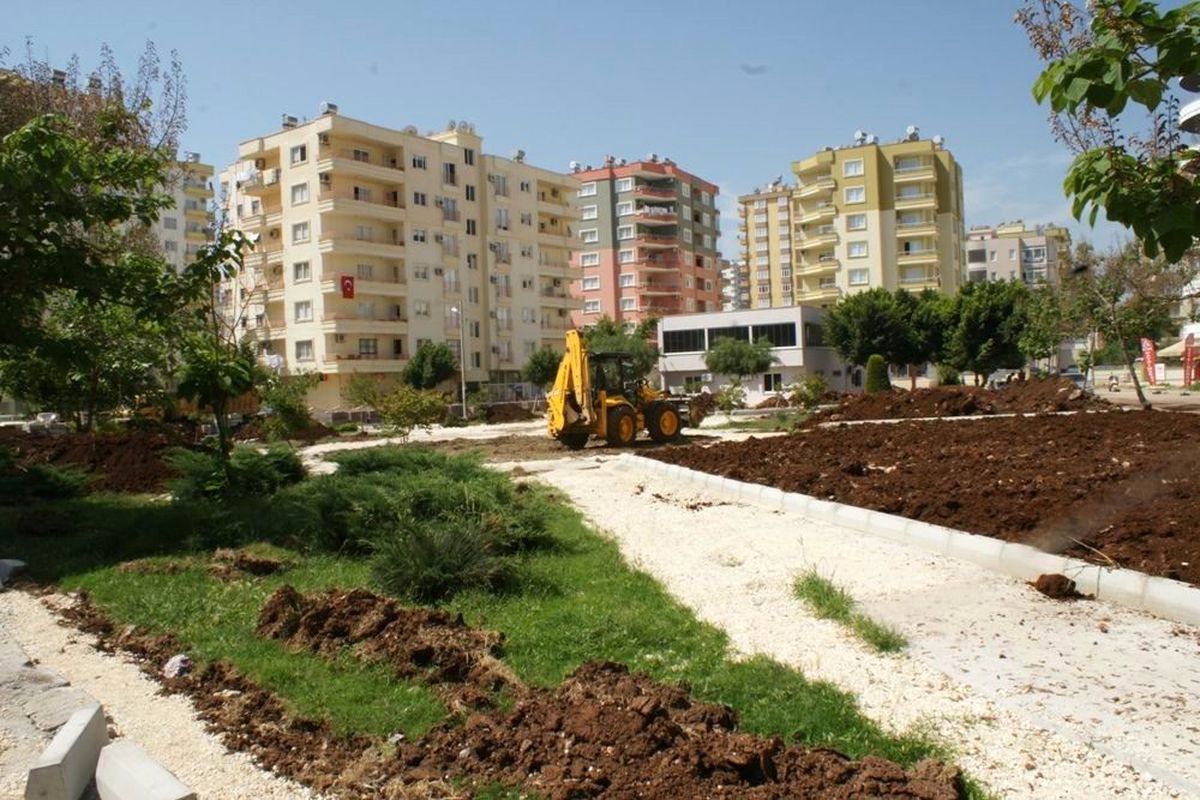 Mezitli Belidiyesi Yeşil Alanların Sayısını Artırıyor