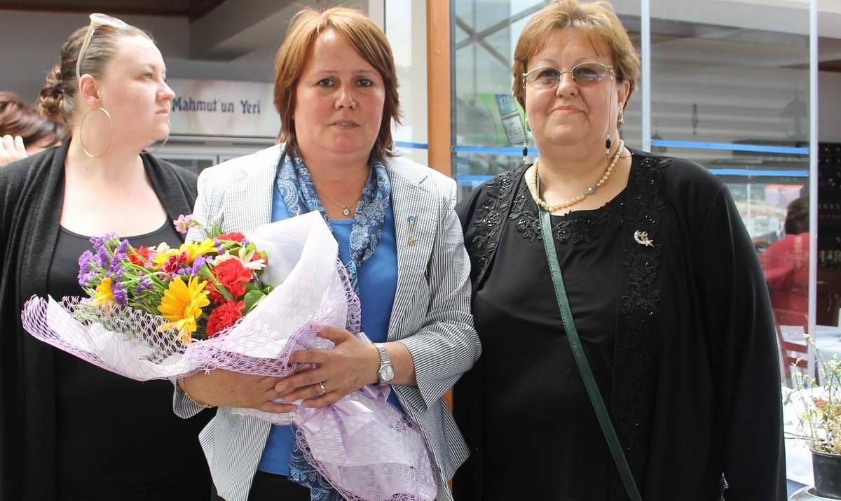 MHP İzmir İl Kadın Kolları İlçe Başkanları Foça'da