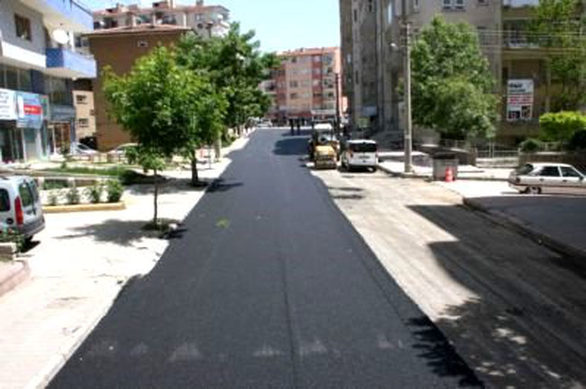 Niğde Ethem Onbaşı Caddesi Asfaltlanıyor