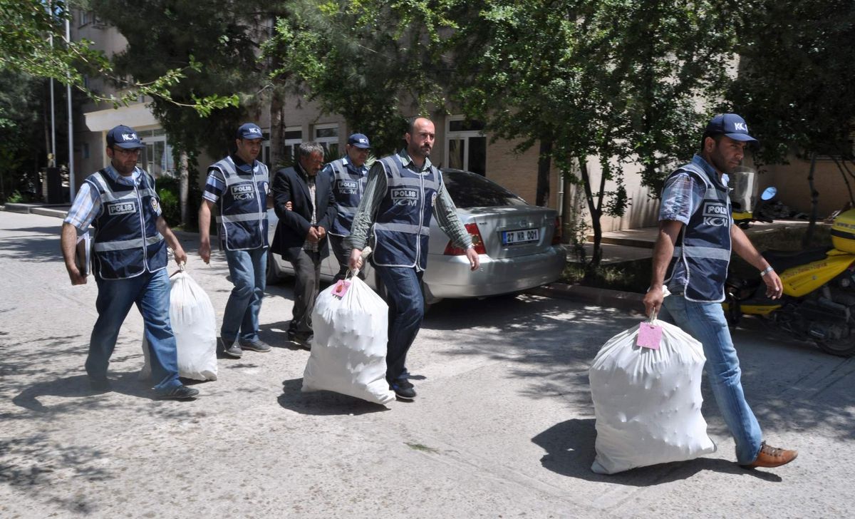 Nizip\'te 25 Kilogram Esrar Ele Geçirildi
