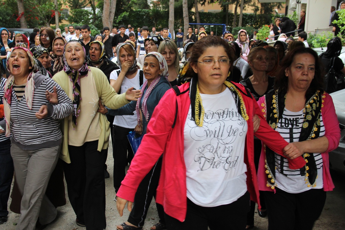 Ölen Kaptanın Eşi Son Kez Görmek İçin Feryat Etti
