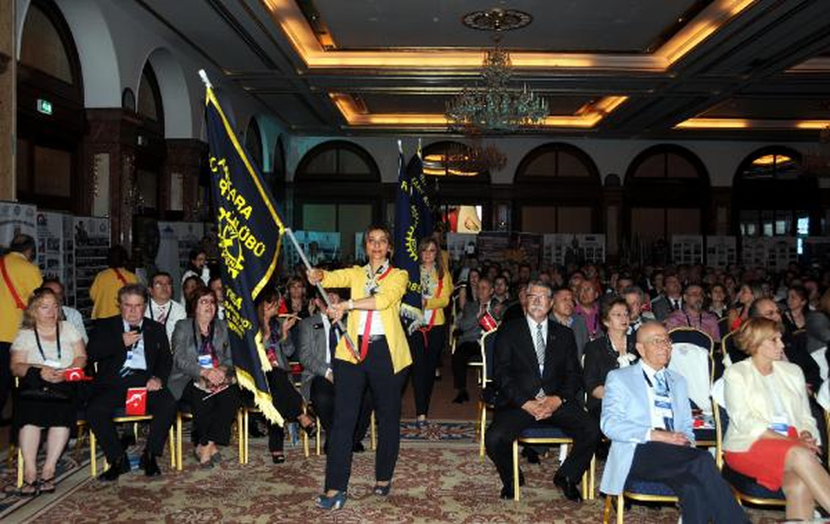 Rotary Kulüpleri Antalya'da Buluştu