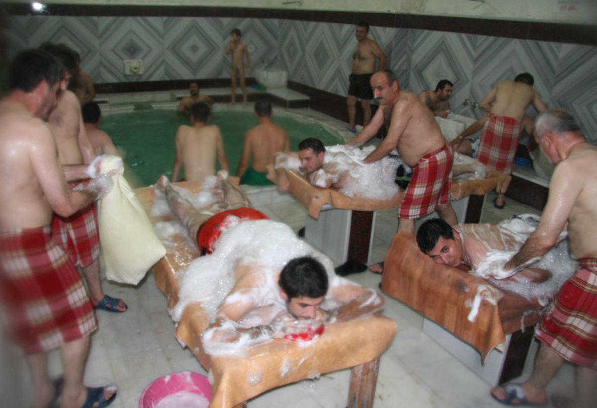 Sosyal Medyada Bir İlk: Bu Hamam Takipçilerine Bedava Portakal Suyu Veriyor