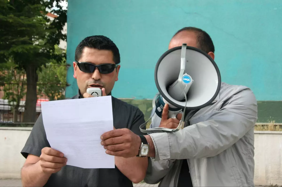 Sungurlu'da 50 Öğretmen Üyesi Oldukları Sendikalardan İstifa Etti