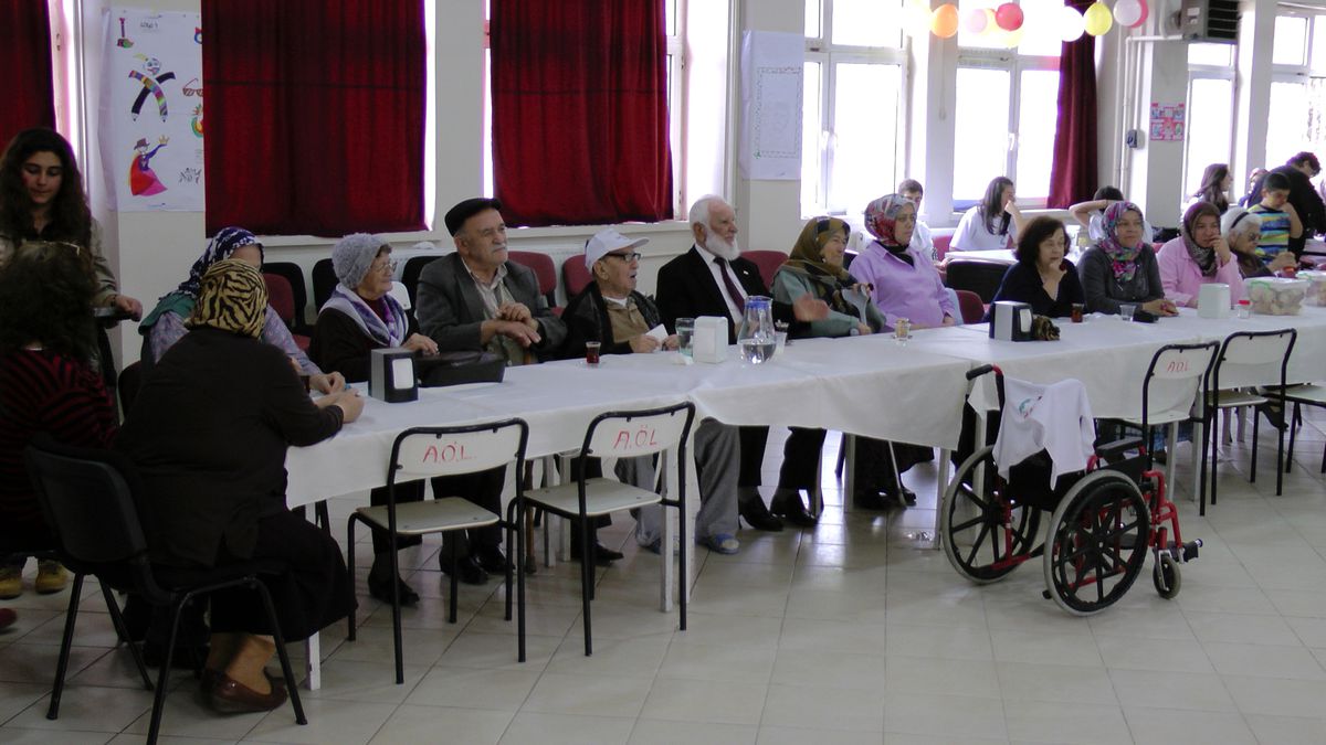 Türkiye Genç Hayat Vakfı Üç Nesli Buluşturdu